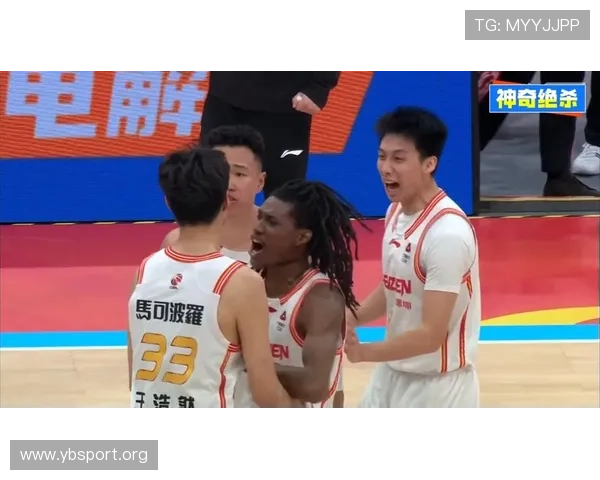 赛后采访中罚球绝平全场起立致敬球员展现大心脏与责任感